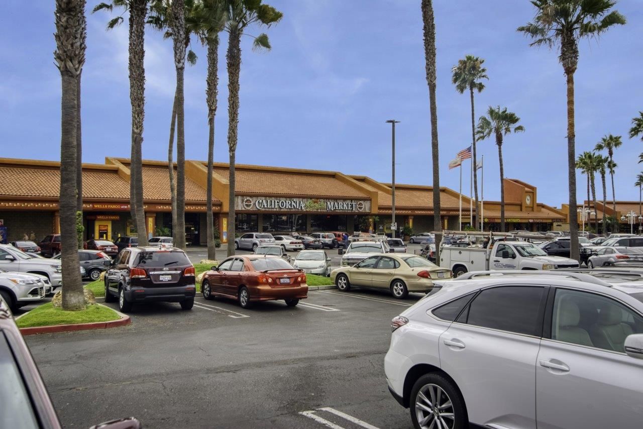 Pismo Coast Plaza: Five Cities Dr, Pismo Beach, CA, 93449